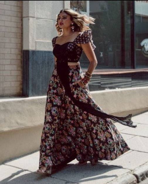 Black Frida Floral Skirt - WaliaJones