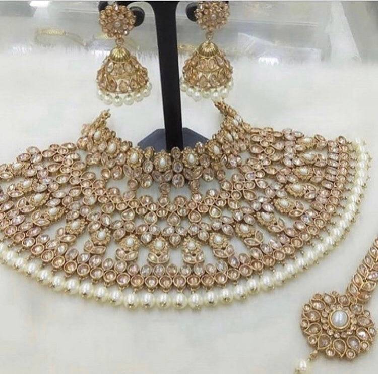 Seva Pearl & Champagne Jewellery Set - WaliaJones